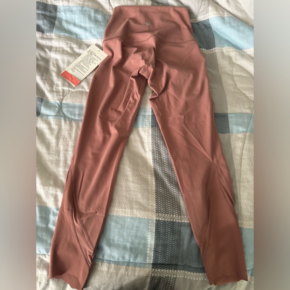 Lululemon Wunder Under Sclp *NEW* - Picture 3 of 5